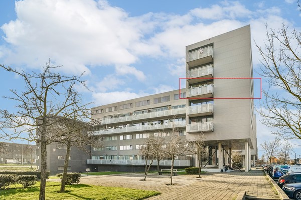 Medium property photo - Ladogameerhof 165, 1060 RE Amsterdam